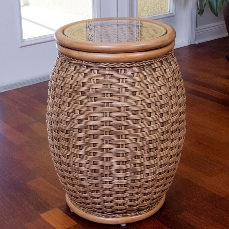 KON027-AHON-Wicker-round-accent-table